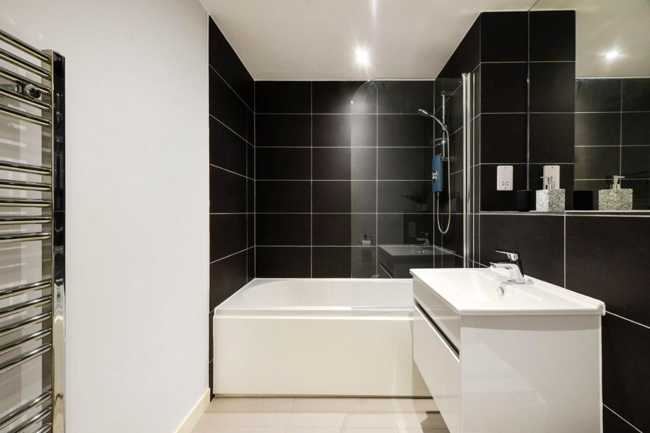 Guestready - Splendid Flat In Leith With Parking! Appartamento Edimburgo Esterno foto